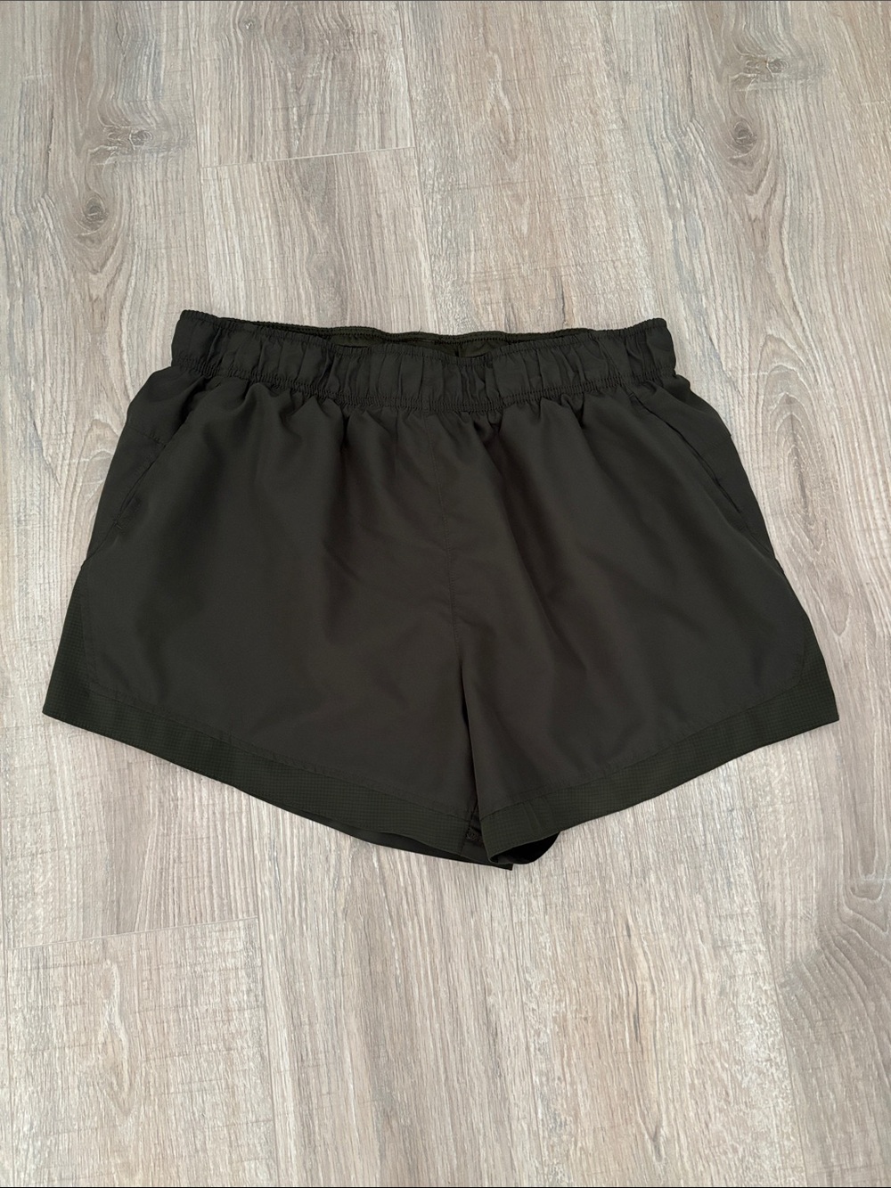 Women's Hunter Green Elastic-Waist Performance Shorts